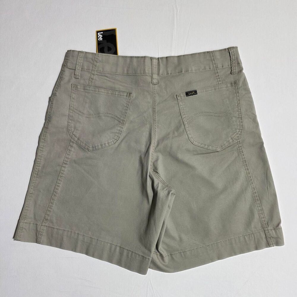 NWT Lee 8" Bermuda shorts Women's Size 10 Khaki Mushroom color